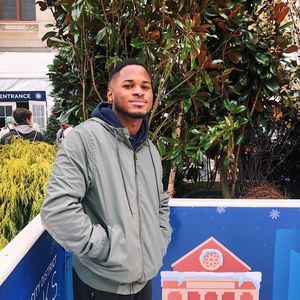 Meet your Posher, Manuel